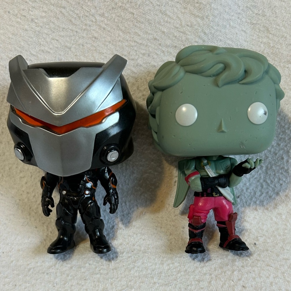 Funko Pop! Games: Fortnite S1 - Love Ranger #432 & Omega Full Armour #435